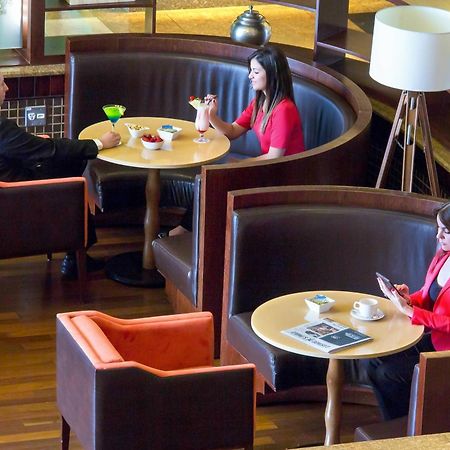 Marriott Sao Paulo Airport Hotel Guarulhos Dış mekan fotoğraf The lounge at the airport