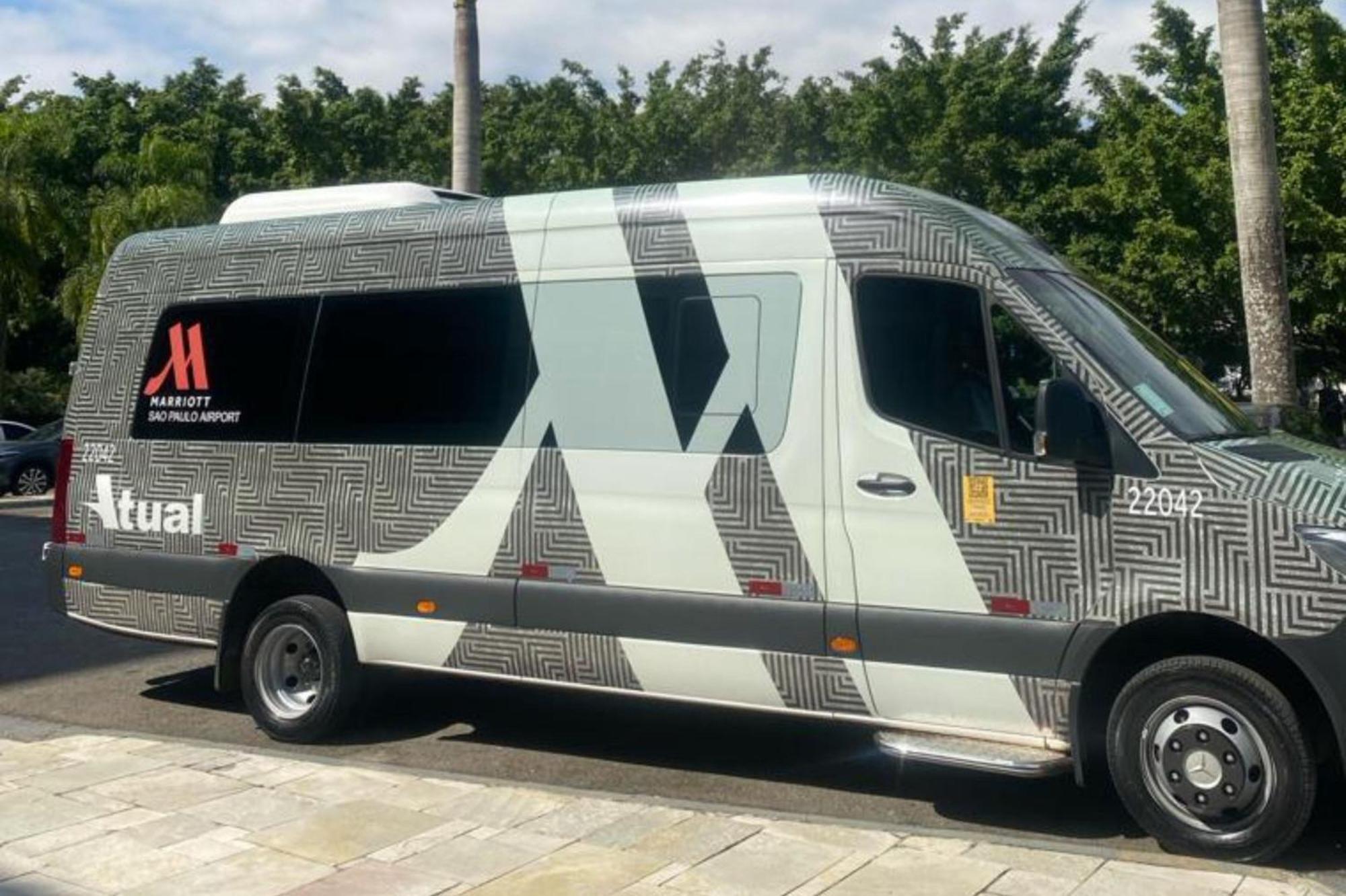 Marriott Sao Paulo Airport Hotel Guarulhos Dış mekan fotoğraf A Marriott International shuttle van